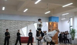 新闻联播爆料餐饮,餐饮行业新动态，行业变革在即