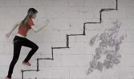 武汉爬楼梯爆料视频最新