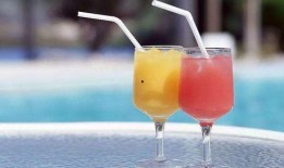 水果汁厂爆料怎么做的视频,新鲜果汁的秘密