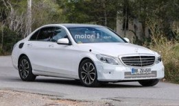 奔驰c新款爆料视频播放,科技与豪华的完美融合